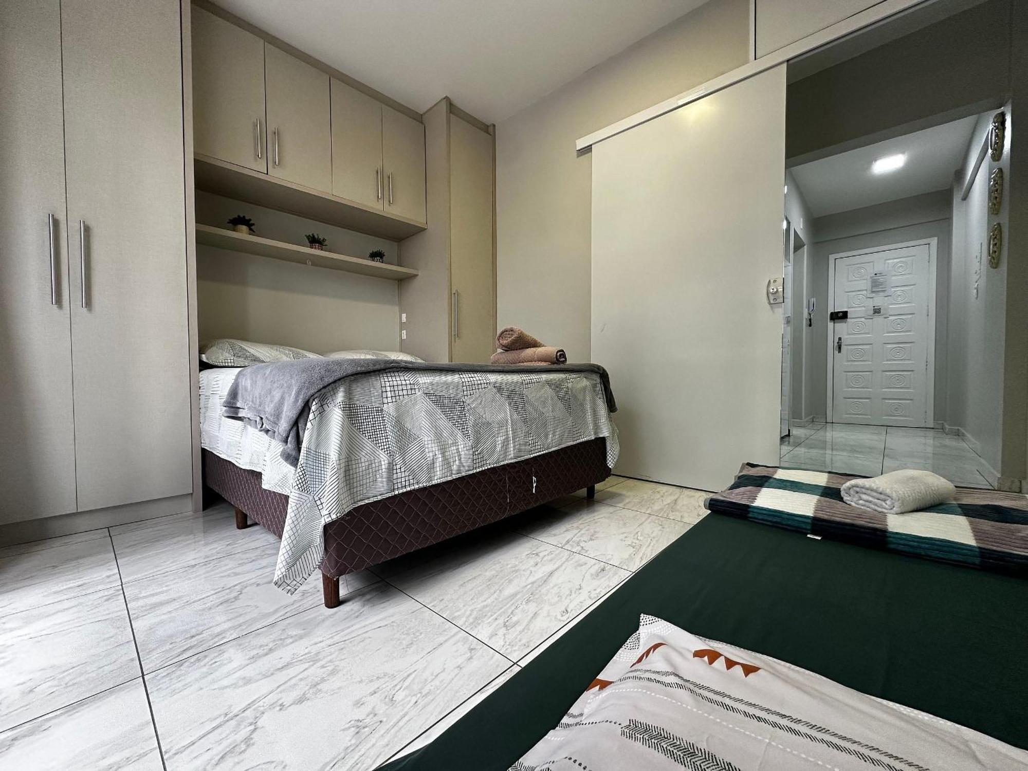 Apartamento Ma01- Kitnet Com Ar | Vista Big Wheel | Garagem Balneário Camboriú Exterior foto